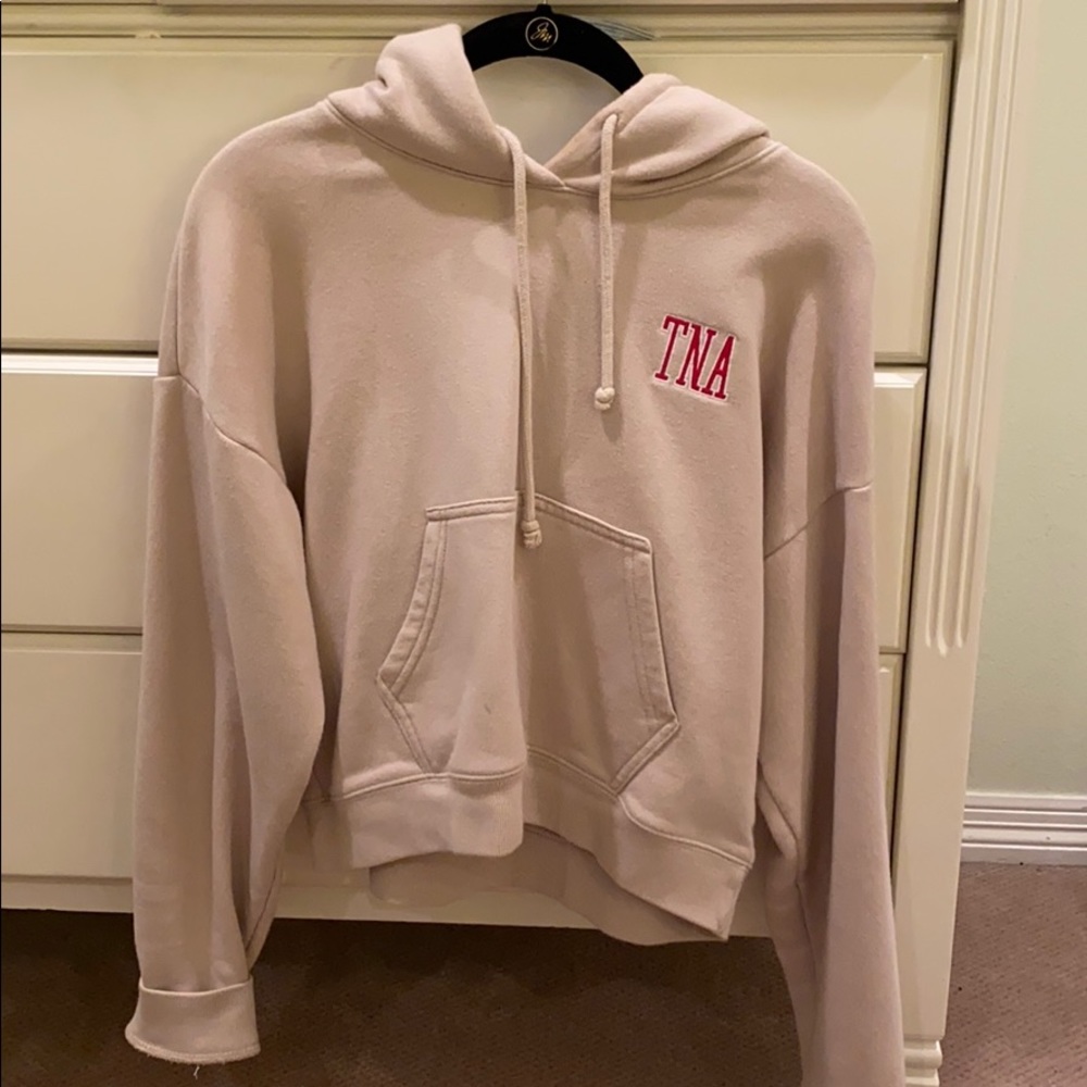 Aritzia TNA cropped hoodie